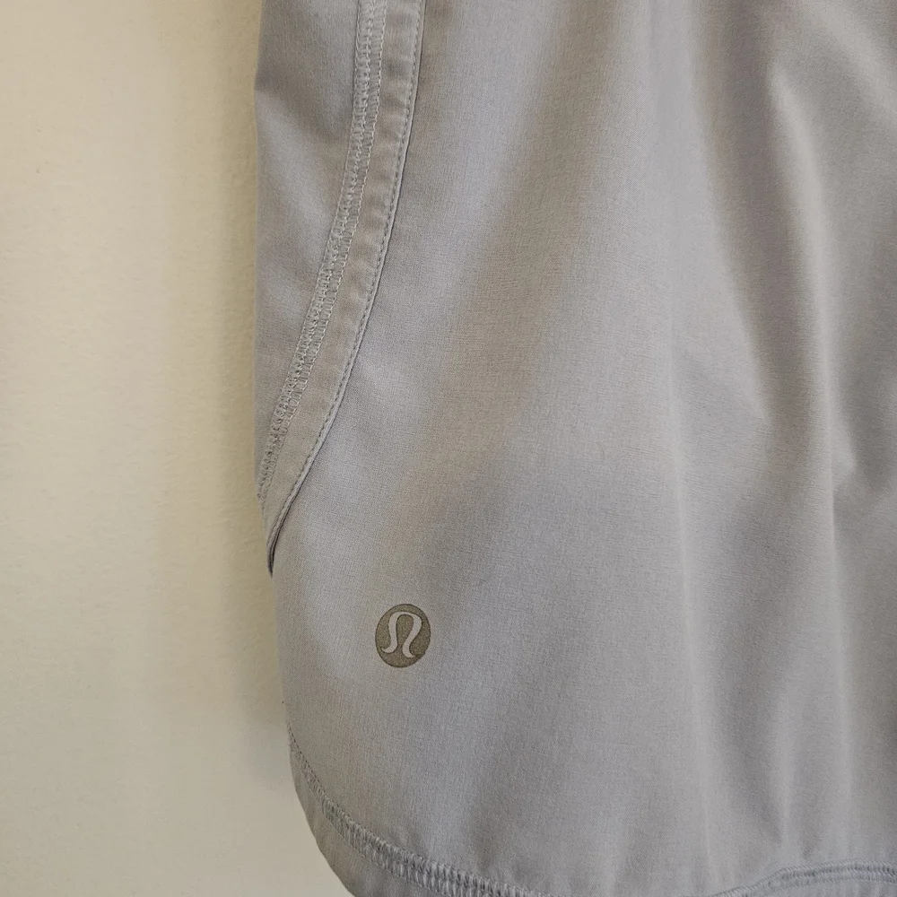 Lululemon Groovy Run Shorts in Cool Breeze, Women's Size 8-10